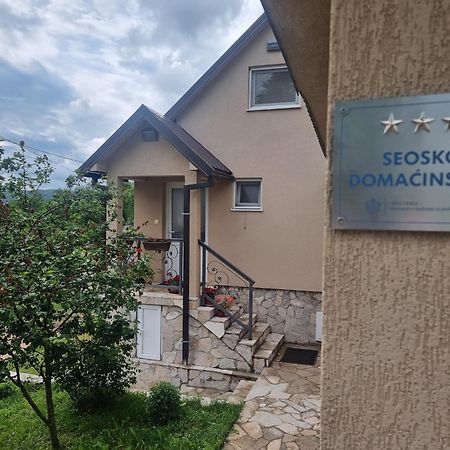 Maison d'hôtes Seosko Domacinstvo Ded Rados à Nikšić Extérieur photo